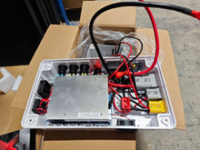 Batterie-Box Premium mit Wechselrichter 1000W und 30A DCDC Wandler