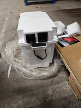 Batterie-Box Premium mit Wechselrichter 1000W und 30A DCDC Wandler