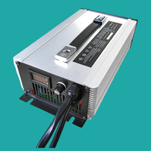 Ladegerät LiFePO4 Akku 12V 100A (B-Ware)
